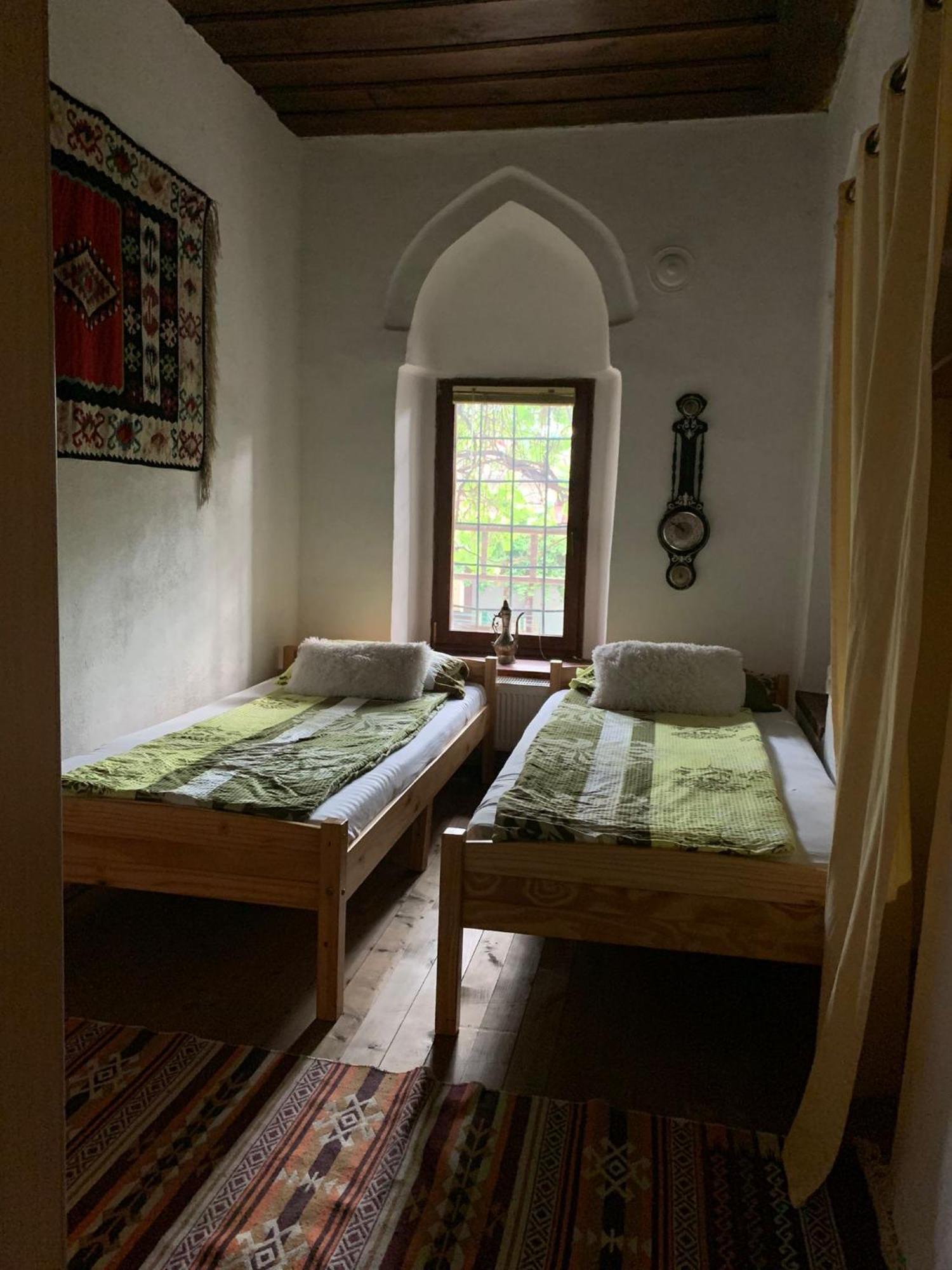 Caravansaray SJJ Buitenkant foto